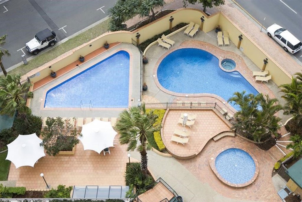 slide-04 Pools in complex